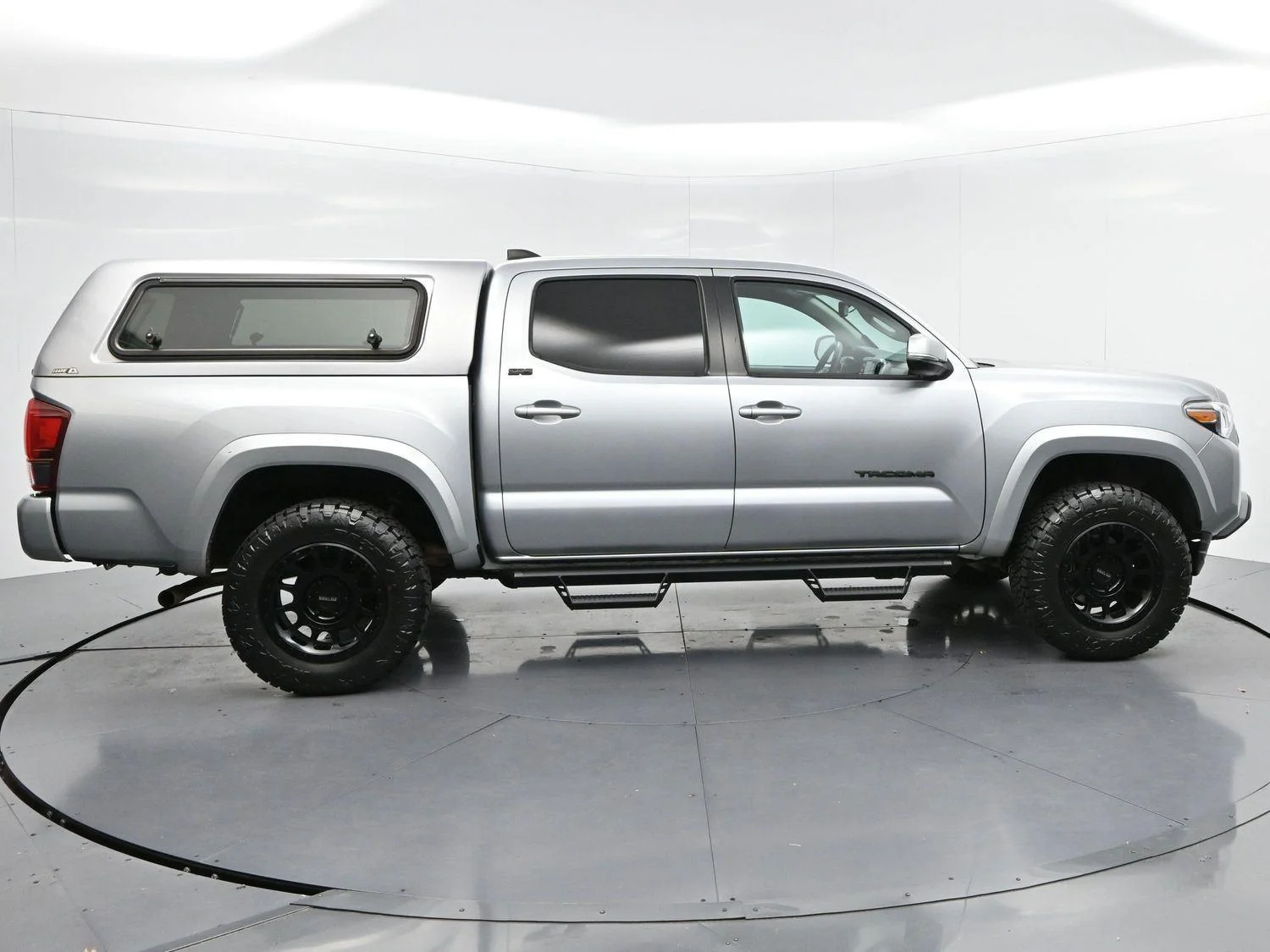 Used 2023 Celestial Silver Metallic Toyota SR5 V6 image 8