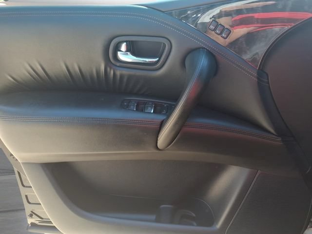 Used 2023 Black Nissan Platinum 2WD image 16