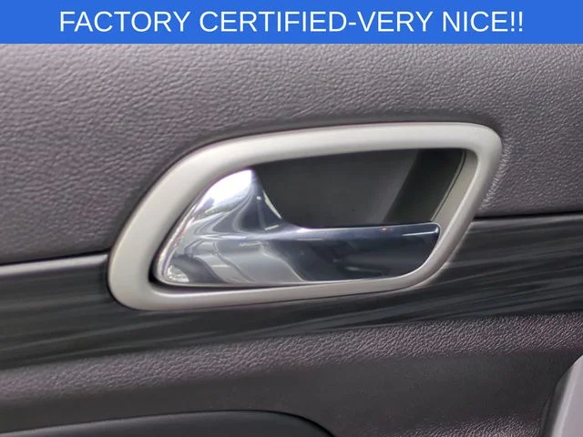Used 2021 Silver Jeep Laredo E image 28