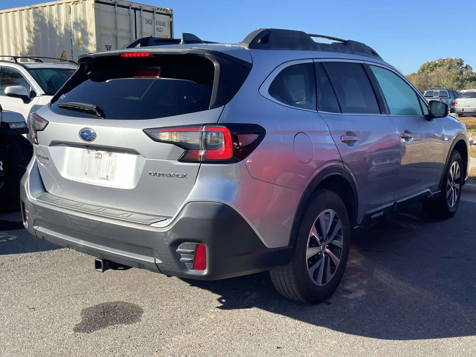 Used 2020 Ice Silver Metallic Subaru Premium image 4