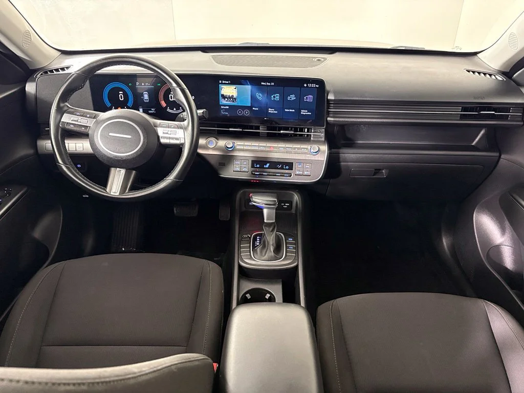 Used 2025 Red Hyundai SEL image 40