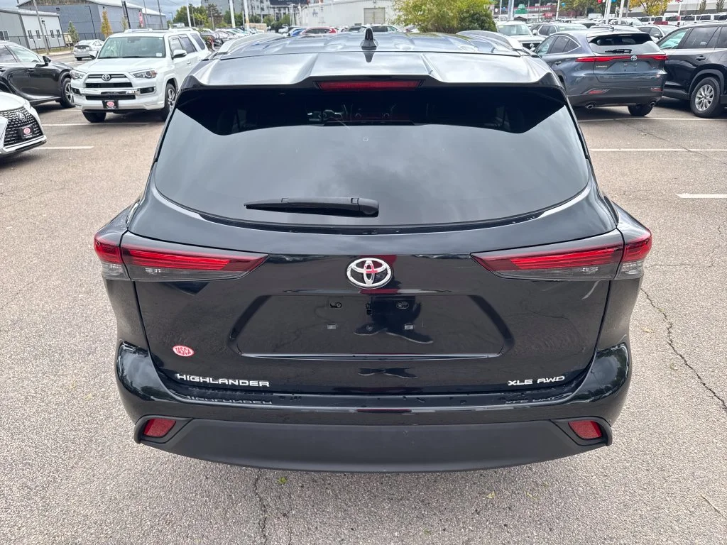Used 2024 Black Toyota XLE image 6