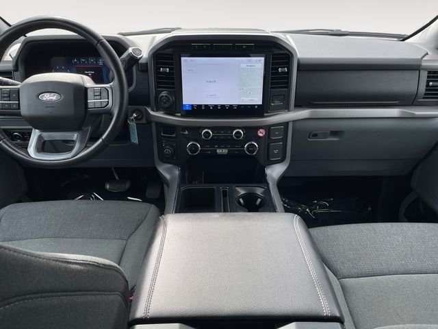 Used 2024 Oxford White Ford XLT image 10