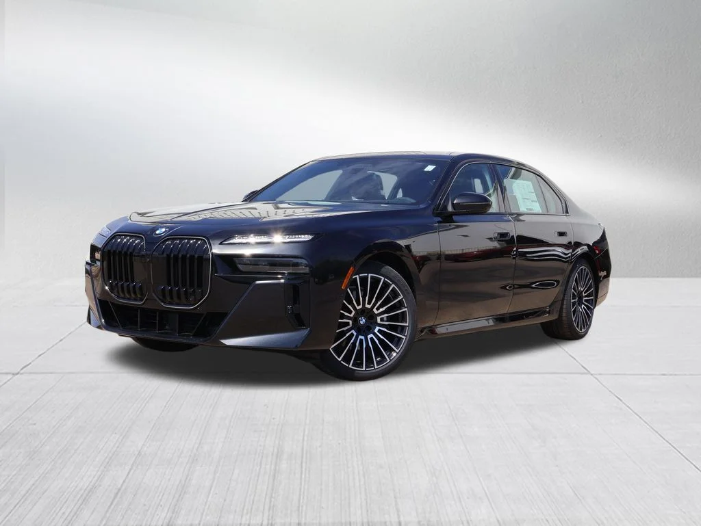 2026 BMW 7 Series 760i xDrive Sedan's photo