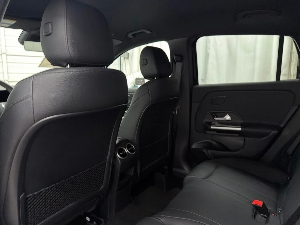 New 2026 Black Mercedes-Benz GLA 250 image 20