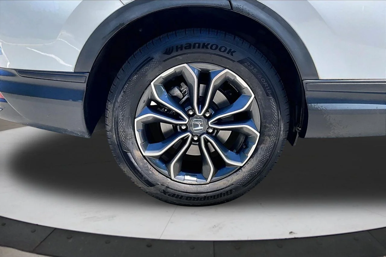 Used 2020 White Honda EX image 35