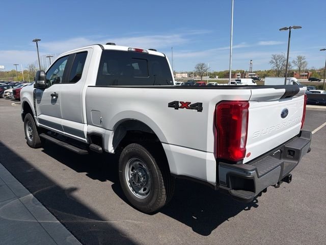 New 2026 Oxford White Ford F-350® XL image 5