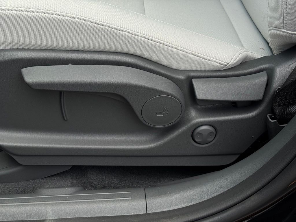 2026 Hyundai Santa Fe SE - Photo 23