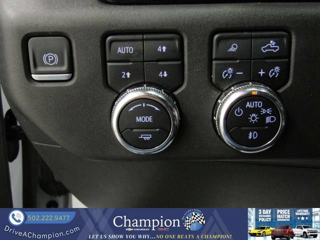 Used 2023 SUMMIT WHITE GMC SLT image 33