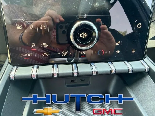 New 2026 Summit White GMC Elevation image 32