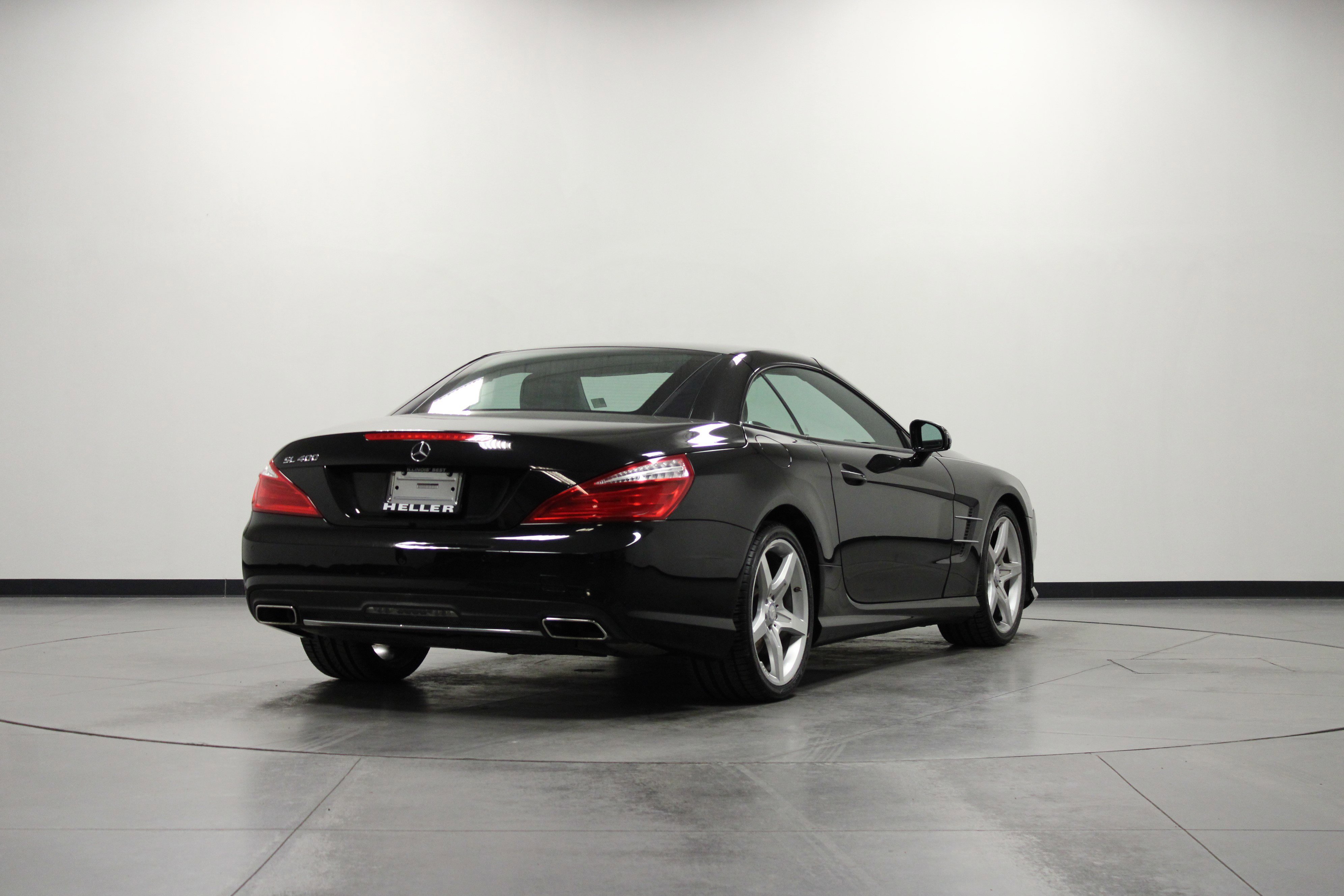 Used 2015 Black Mercedes-Benz SL 400 Roadster image 4