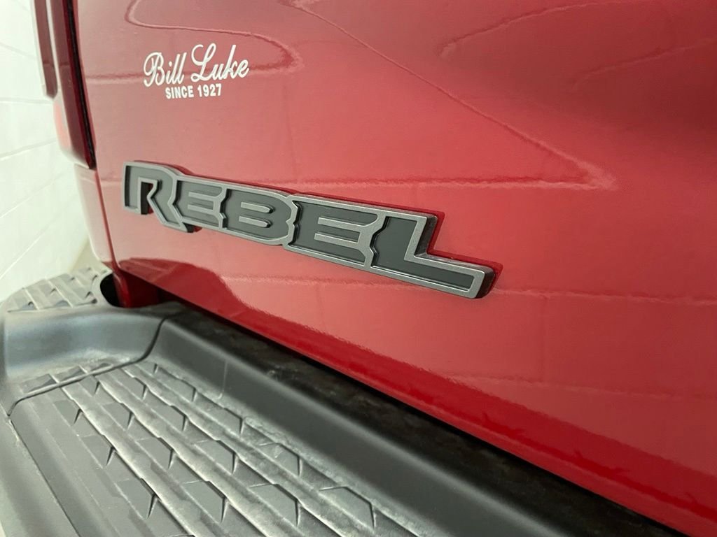 New 2026 Molten Red Pearl-Coat Exterior Paint RAM Rebel image 6