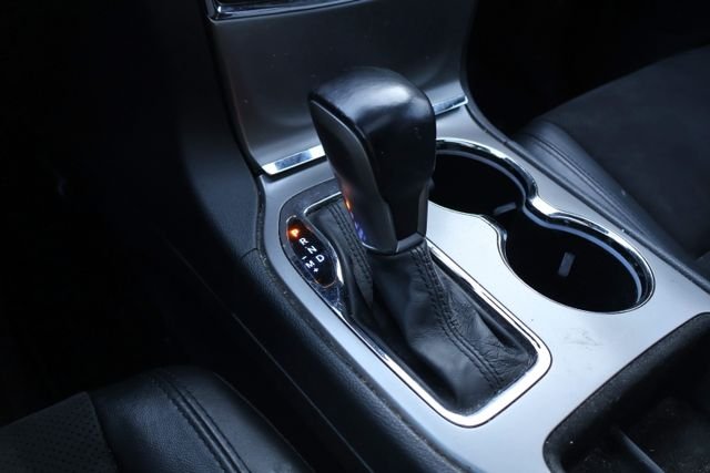 Used 2020 Silver Jeep Altitude image 16