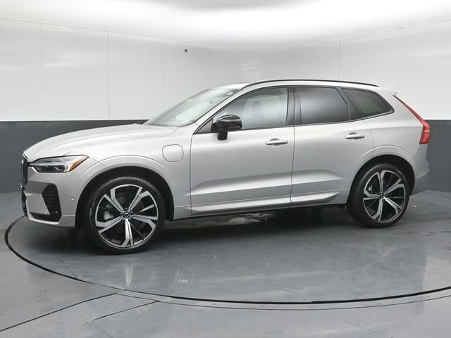 2022 VOLVO XC60 - Image 3