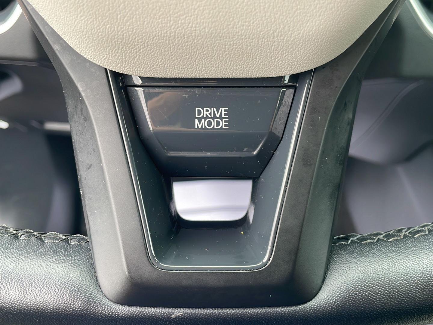 Used 2025 Gray Kia GT-Line image 17
