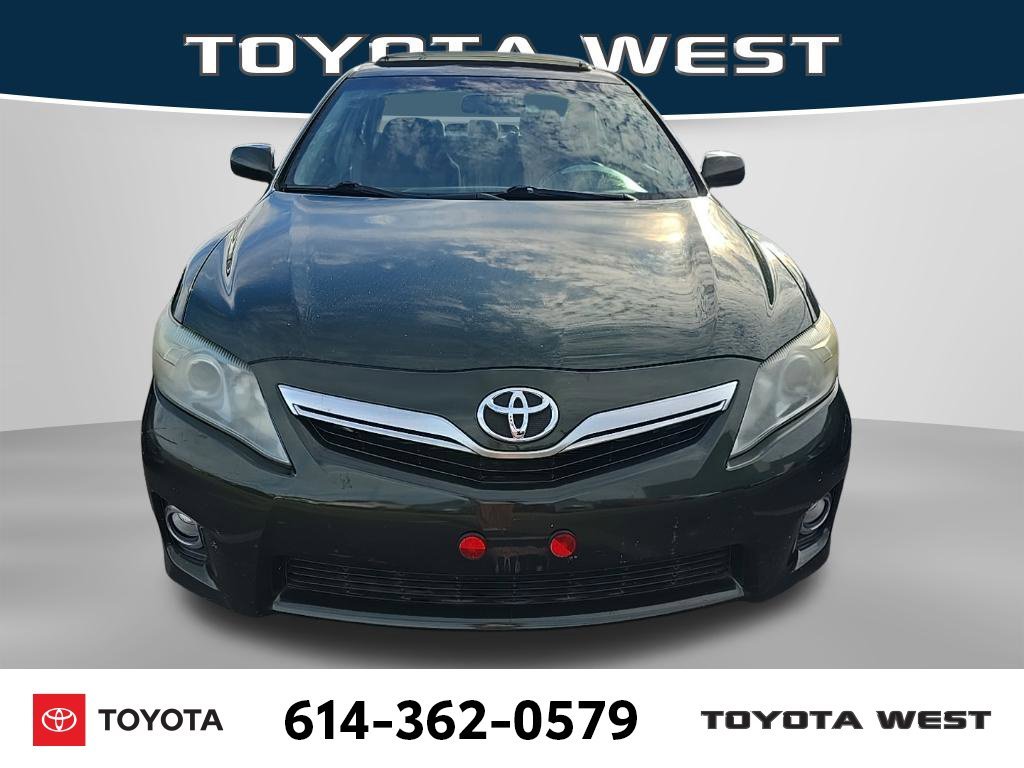 Used 2011 Green Toyota Base image 2