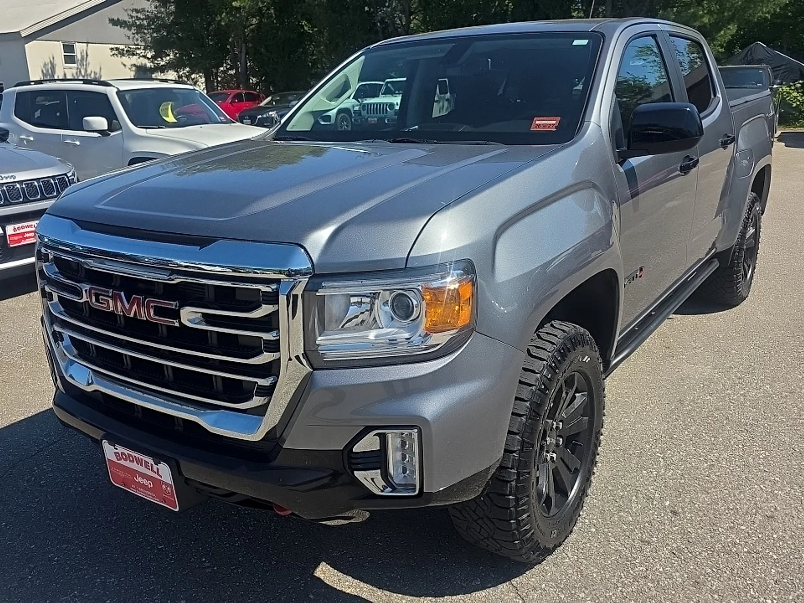 2022 GMC Canyon 4WD AT4 Crew Cab Short Box (Cloth)'s photo