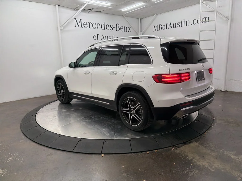 Used 2026 White Mercedes-Benz GLB 250 image 5