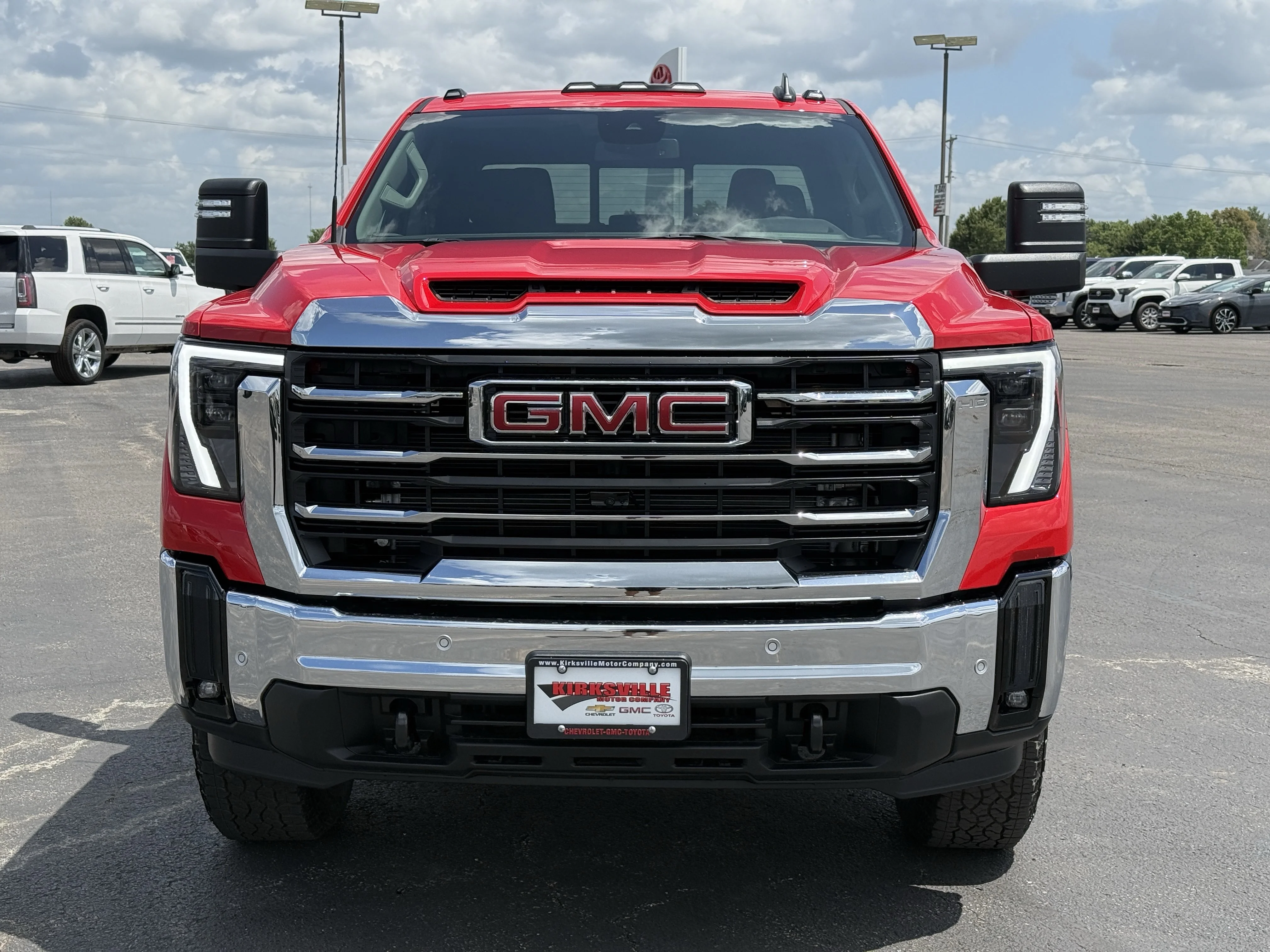 2026 GMC Sierra 3500HD SLE - Photo 10