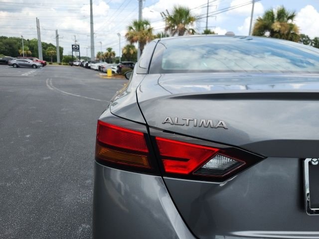 Used 2023 Gray Nissan 2.5 SV image 32