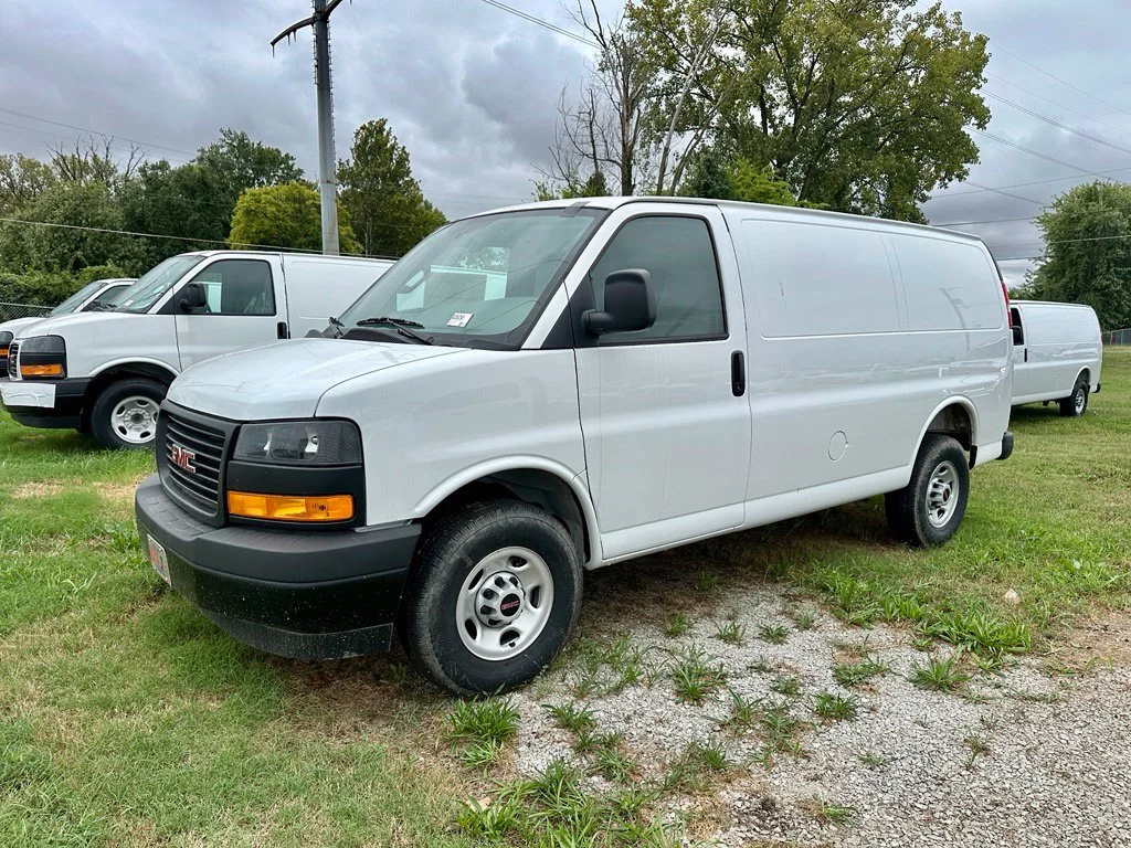 2026 GMC Savana Cargo Work Van - Photo 8