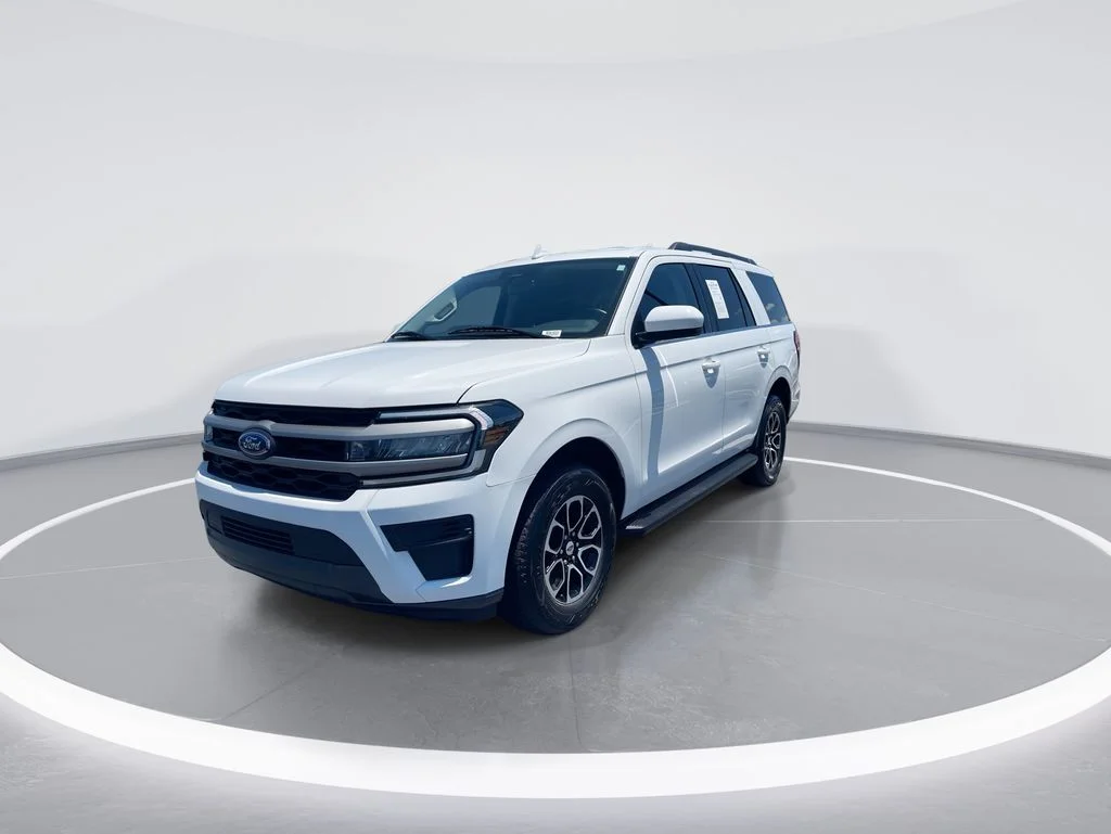 Used 2024 White Ford XLT image 4