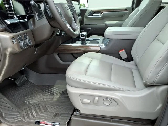 Used 2026 Gray Chevrolet LT Trail Boss image 19