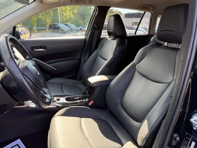 Used 2022 Jet Black Toyota XLE image 15