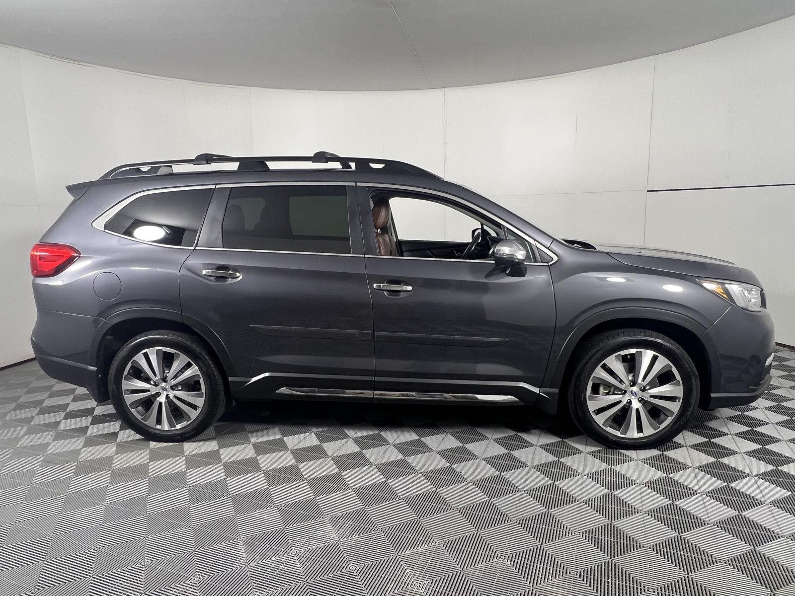 Used 2020 Magnetite Gray Metallic Subaru Touring image 12