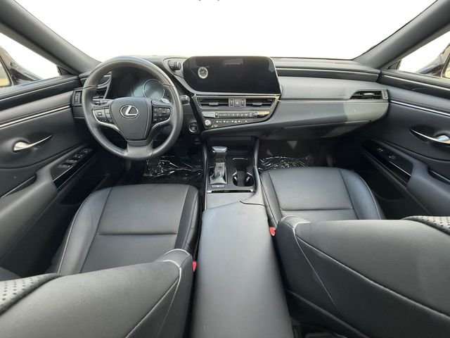 Used 2023 White Lexus 350 image 12