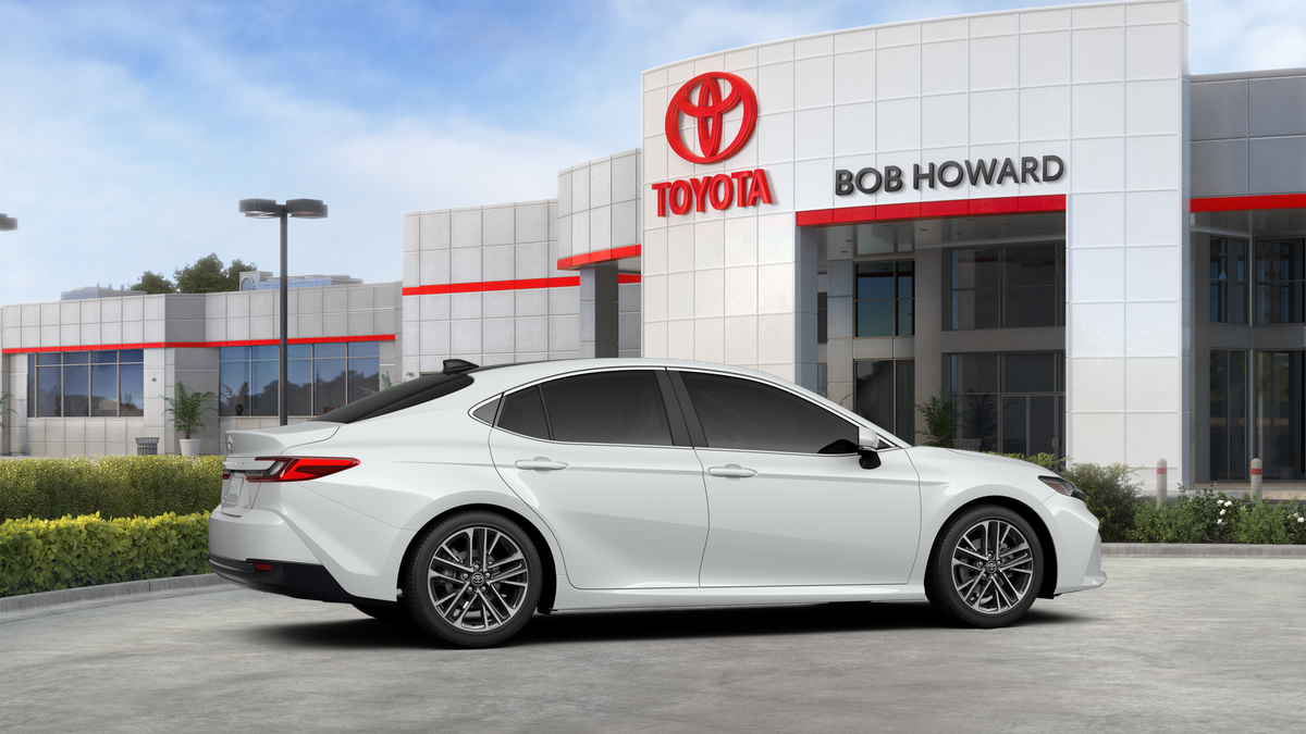 New 2026 Wind Chill Pearl Toyota XLE image 11
