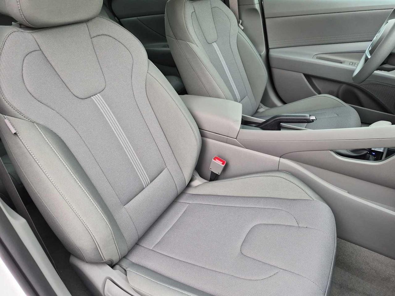 New 2026 Serenity White Hyundai SE image 20