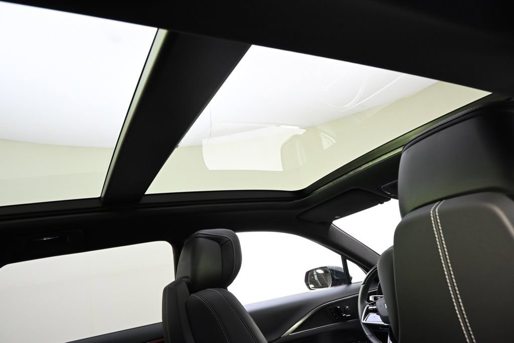 2025 Cadillac LYRIQ Sport 3 - Photo 17