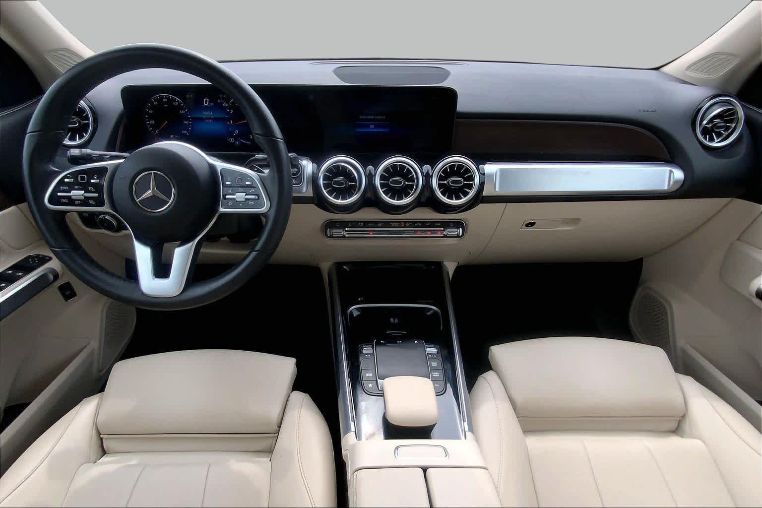 Used 2023 Polar White Mercedes-Benz GLB 250 image 16