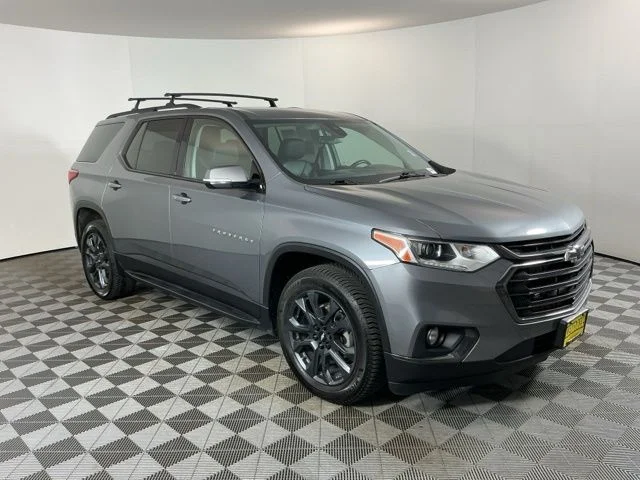 Used 2020  Chevrolet RS image 3
