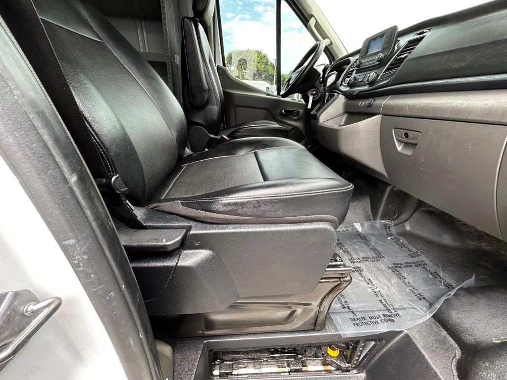 Certified Used 2021 Oxford White Ford Base image 21
