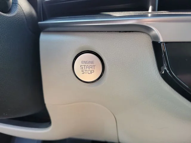 2025 Kia Sorento S - Photo 21