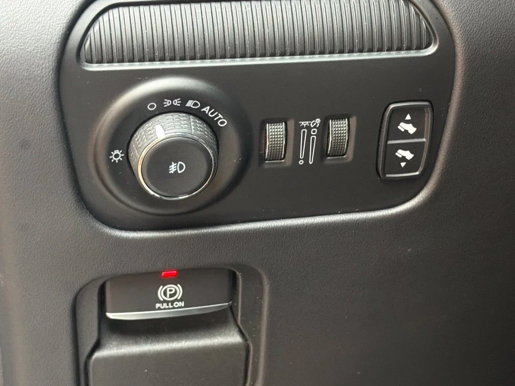Used 2022 Bright White Clearcoat Jeep Series II image 26