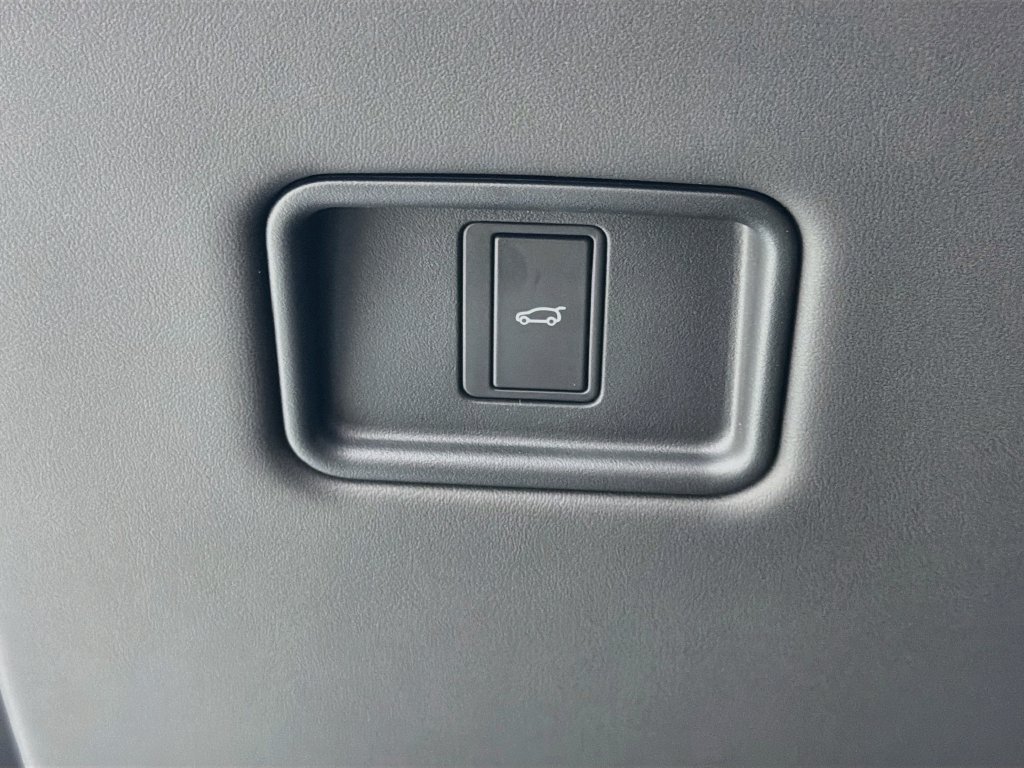 New 2026 White Land Rover SE image 10
