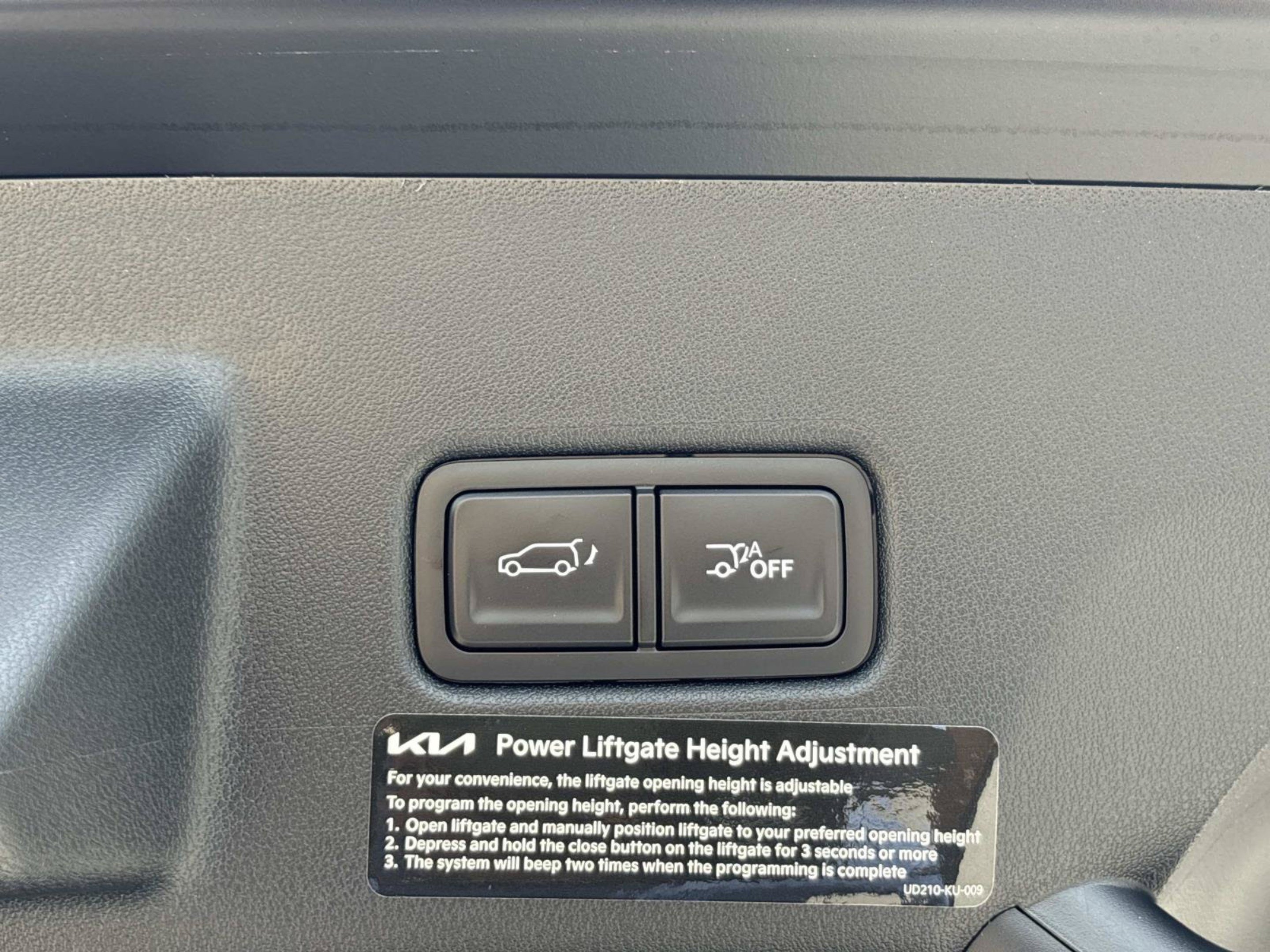 New 2027 Ebony Black Kia X-LINE SX PRESTIGE image 10