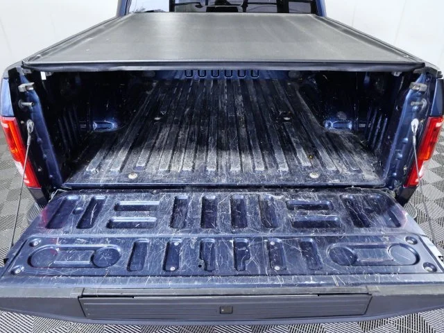 Used 2015 Blue Ford XLT image 11