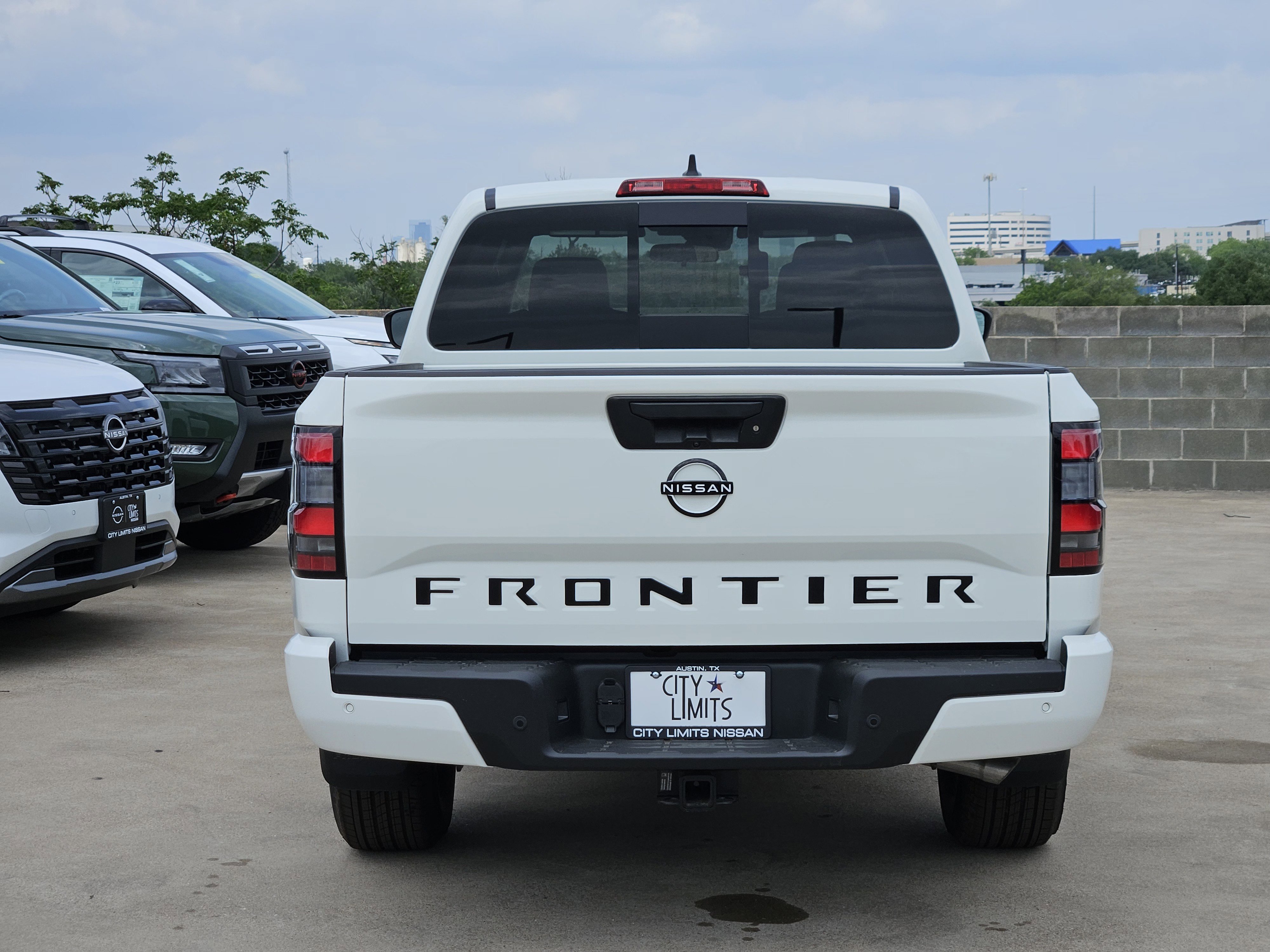 New 2026 Glacier White Nissan Crew Cab SV image 6