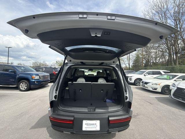 New 2026 Silver Hyundai SE image 23
