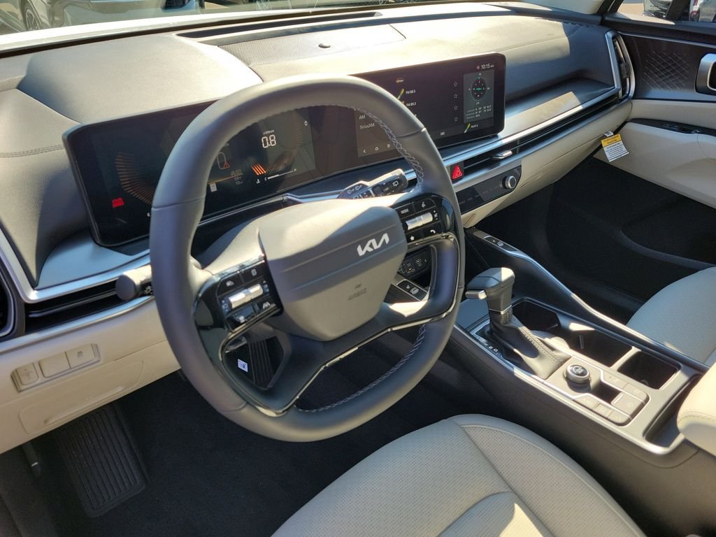 New 2026 White Kia S image 23