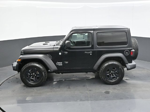 Used 2021 Black Jeep Sport image 12