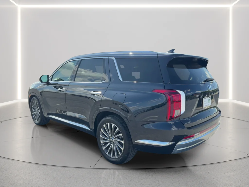 Used 2024 White Hyundai Calligraphy image 7