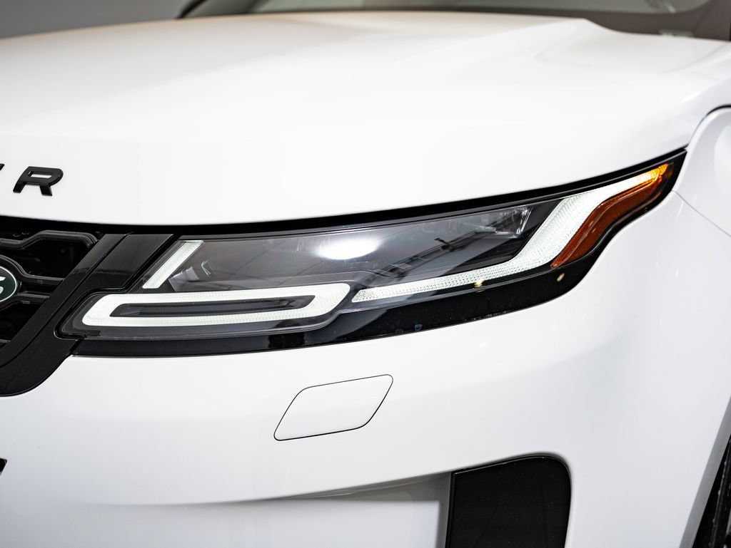 Used 2022 Fuji White Land Rover SE image 15