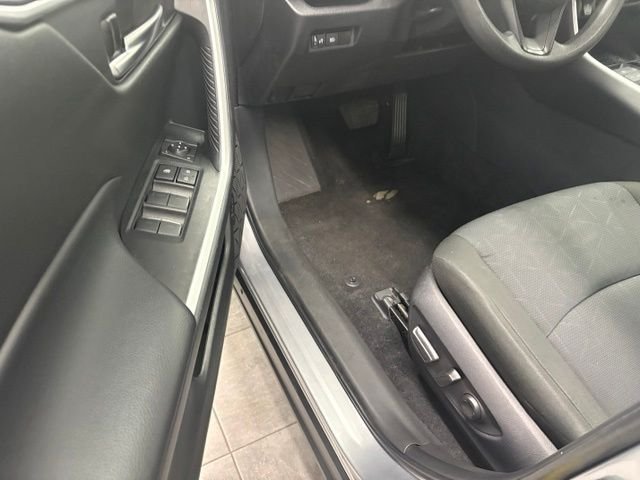 Used 2025 Silver Toyota XLE image 9