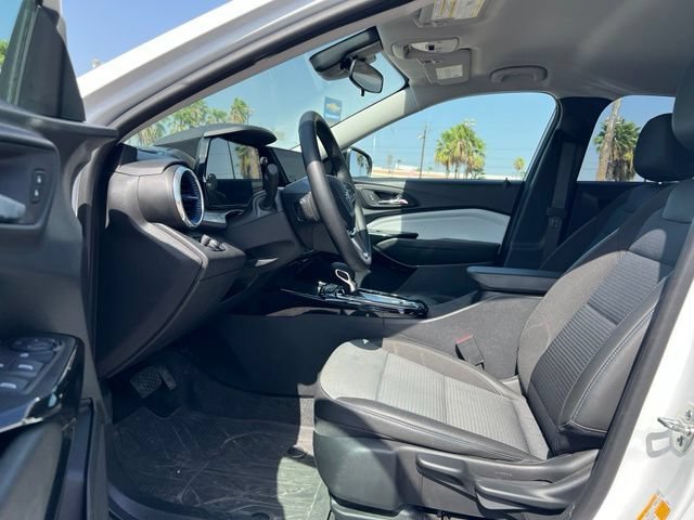 Used 2026 Summit White Chevrolet LT image 11