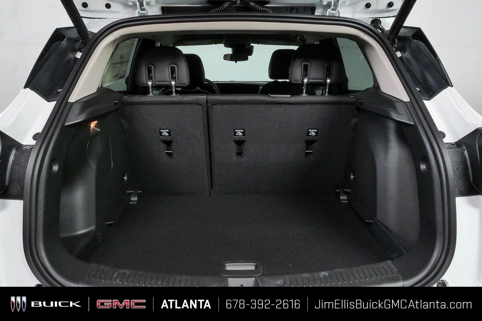 New 2026 Summit White Buick Preferred image 29